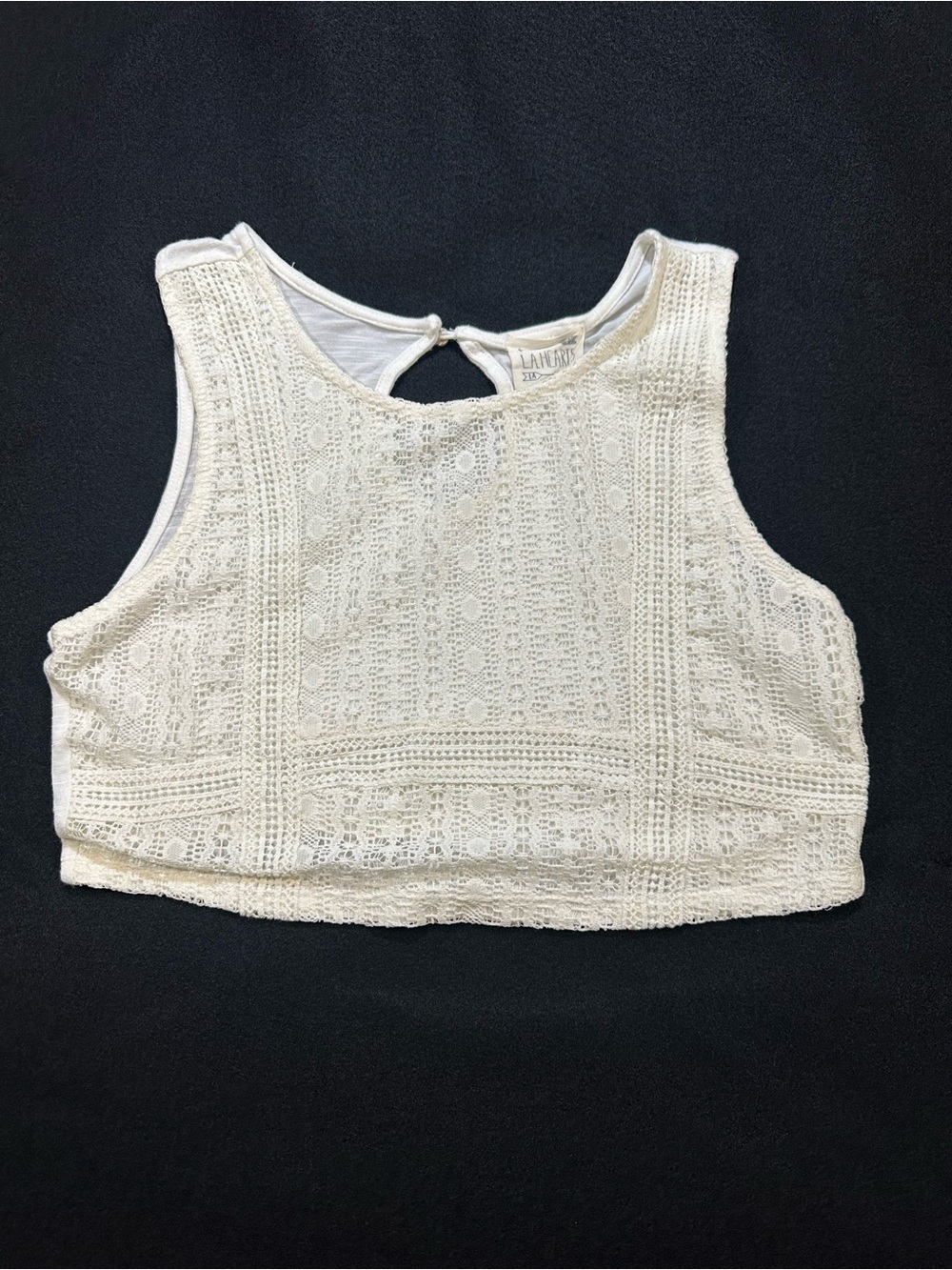 La Hearts White Lace Cropped Camisole size Small